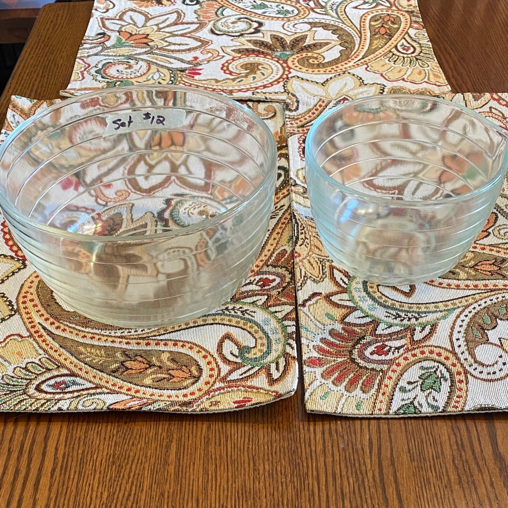 Glass Beehive Bowl Set